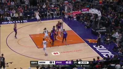 [Highlight] Ja Morant bounces up and floats for the putback slam off the Brandon Clarke miss