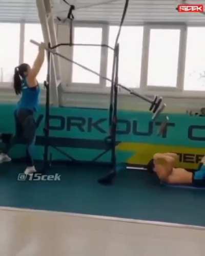 Weighted push ups