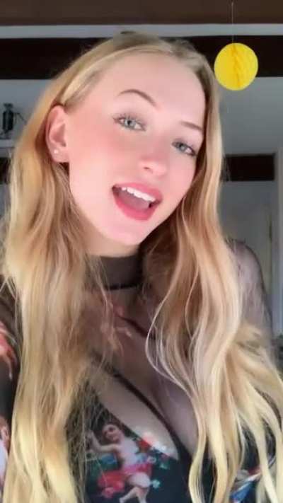Huge cleavage