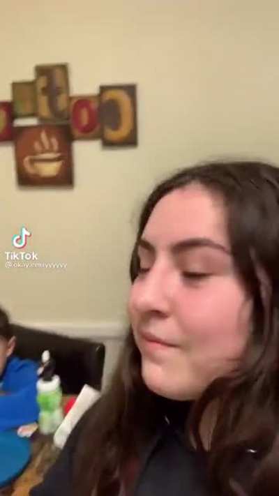 😶