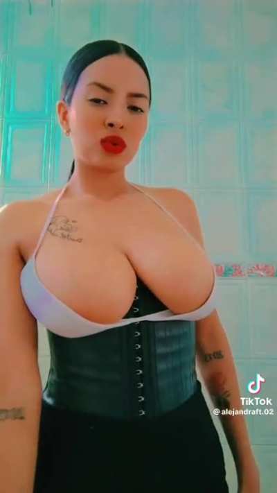 @alejandraft.02