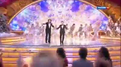 This Video seems from a parallel universe... (2013; Soloviev dances to Zelenksy&acute;s live performance)