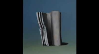 Acabo de terminar de escuchar Everywhere at the end of time de The Caretaker... llore 2 veces, simplemente una experiencia inolvidable. El album de 6 horas retrata la demencia con una profundidad indescriptible, este es la primera cancion de la etapa 1 (I