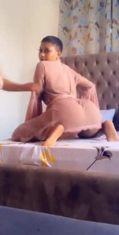 bubble butt.🥵