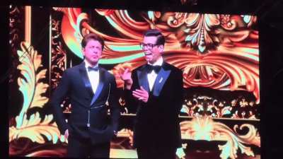 SRK trolling Dhoni?