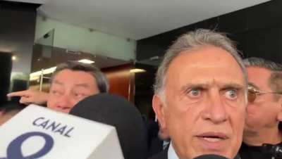 Que onda con Yunes y su "mirada de las mil yardas?" 💀