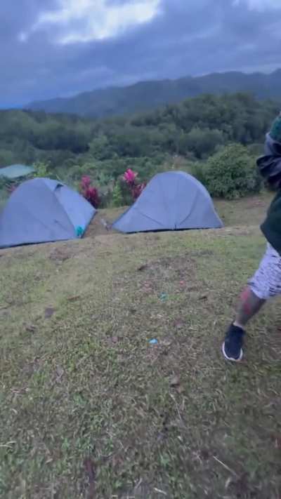 Philippines: Noisy camper gets slapped during park's 