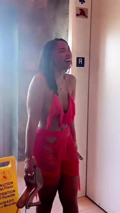 CHLOE BAILEY