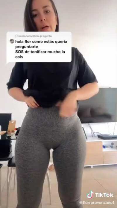 Que ricura de mina.