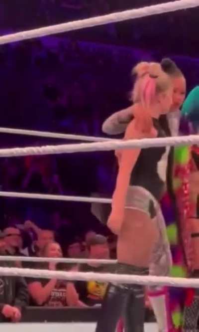 House show Alexa