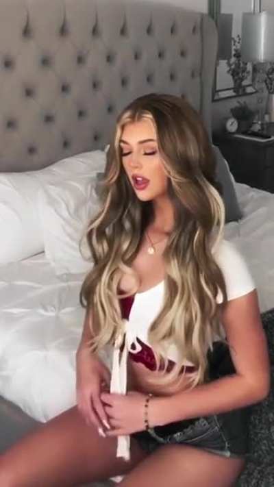 Fuckk that arch😩