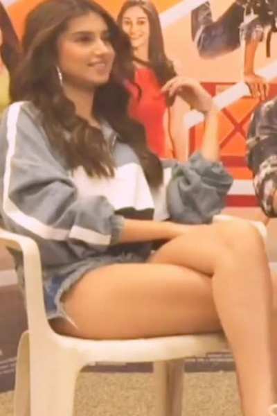 Tara Sutaria is one thick leggy babe🍗💦 could use her thighs to melt some butte<wbr>rstic<wbr>ks🔥 sheesh!!! 🥵 (old video)