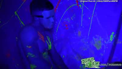 Glow Party
