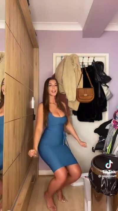 Look at them jiggle