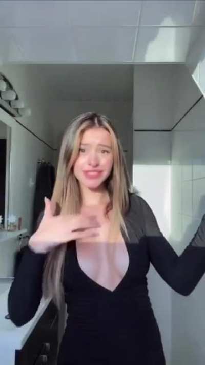 Deep V Top