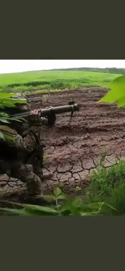 Uk/US Foreign legion fights fire RGW90 antitank weapon at Russian armour