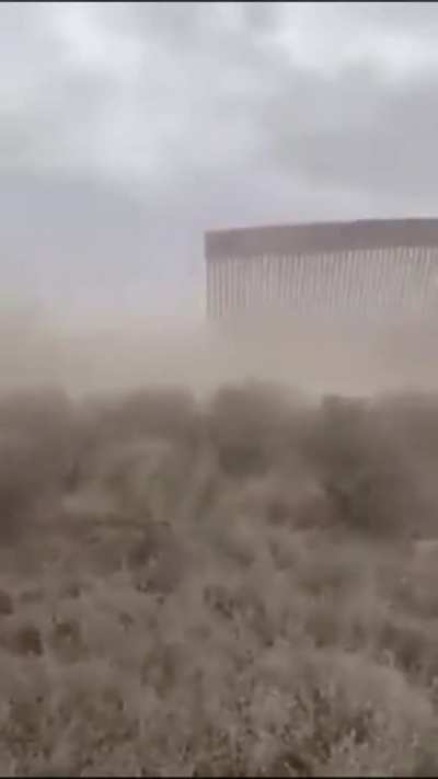 Trump&rsquo;s wall on the Mexican border collapsing due to High winds.