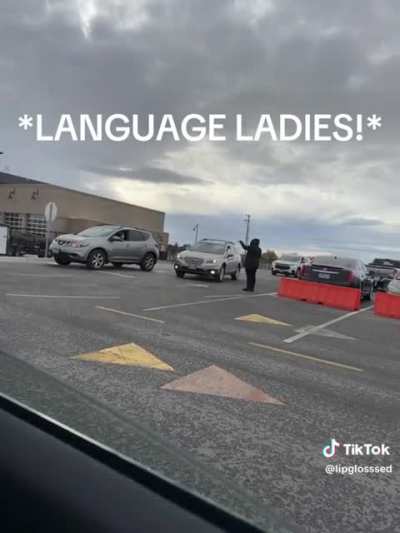 This is happening in the school pickup line