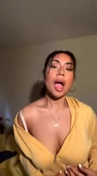 let me be ur busty 19yo arab teen slut tonightl... just don't tell my fam - can i be ur fuckdoll?