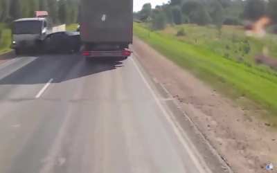 Russia: Russian car crash