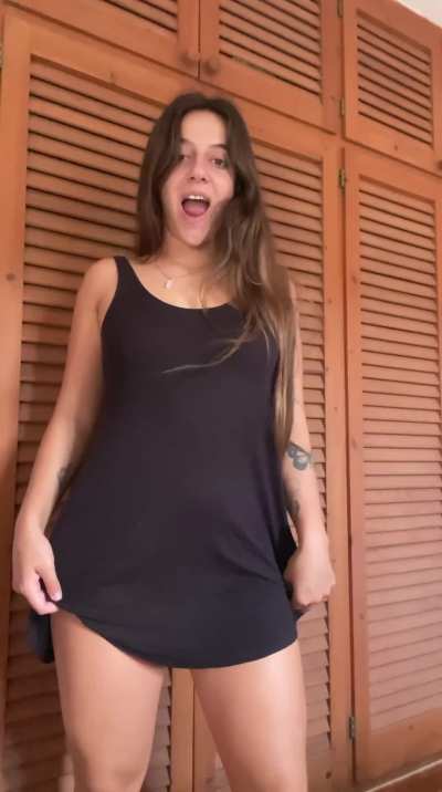 F26 Just react if you want nudes & DTF..