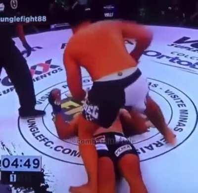 Johnny Walker gets ko 4 times in one fight lol