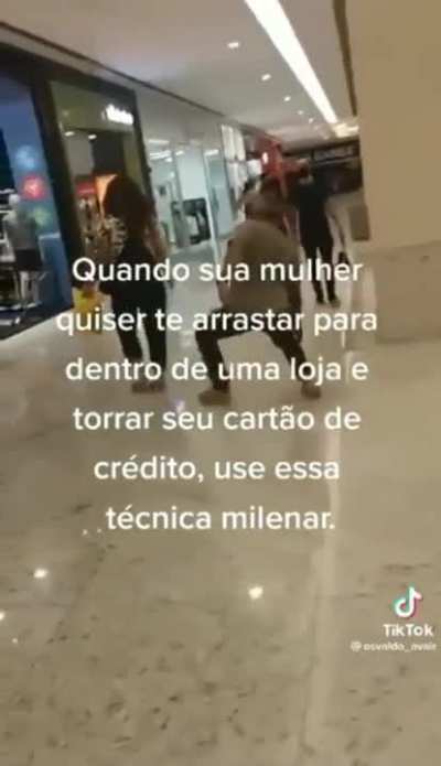 muca no shopping?
