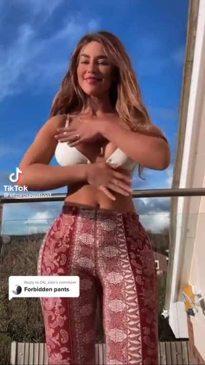 👀