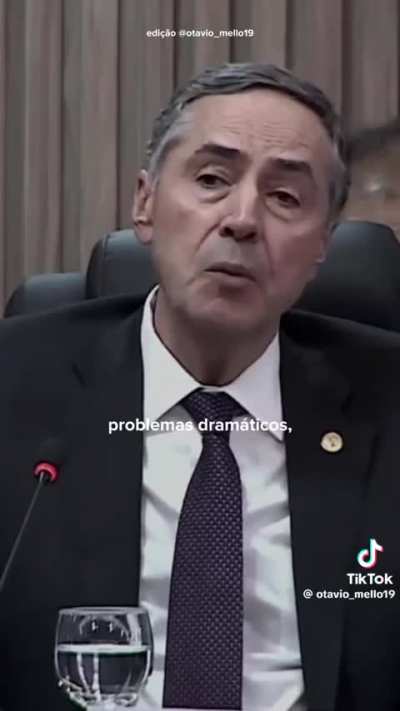 Atrasada pro 1 de Maio mas mesmo assim n&atilde;o perde seu impacto