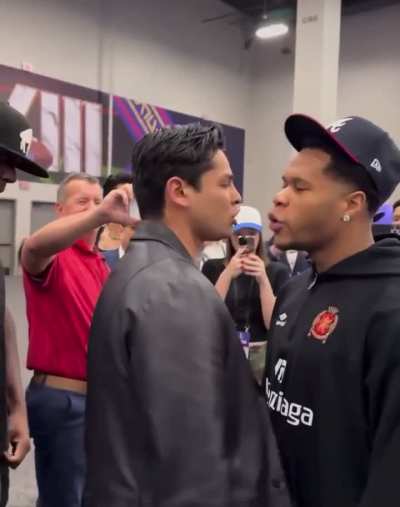 Racist boxer confronts black boxer and says he&rsquo;s gonna beat him during BlackHistoryMonth