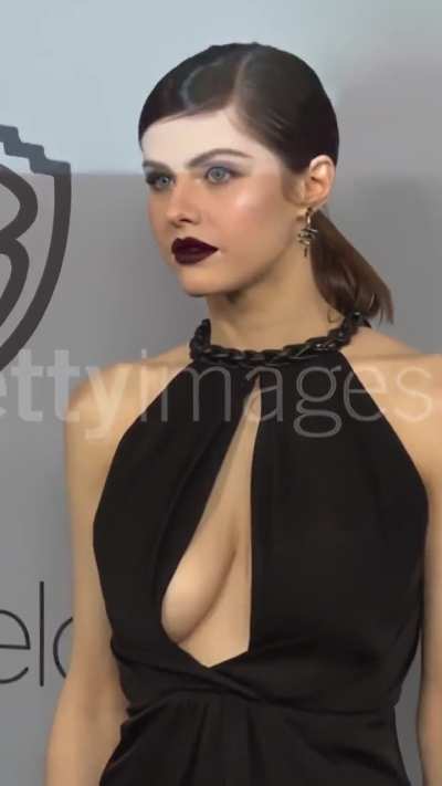 Alexandra Daddario | Warner Bros. Pictures and InStyle Host 19th Annual Post-Golden Globes Party | January 7, 2018