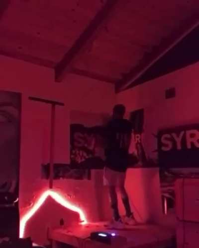 Syre Acapella