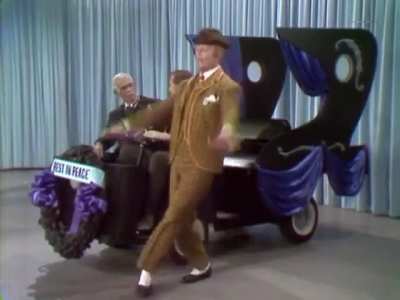 Vincent Price sings a duet with Boris Karloff (in one of his final TV appearances), on "The Red Skelton Show" in 1968