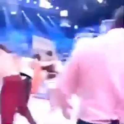 Ratinho usando 0,01% de seu poder.