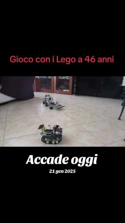 Trailer truck carrying RC crawler