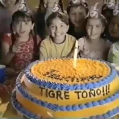 Feliz cumple to&ntilde;o *cumeado*