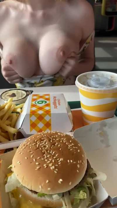 Just a 19yo exhibitionist at McDonald&rsquo;s