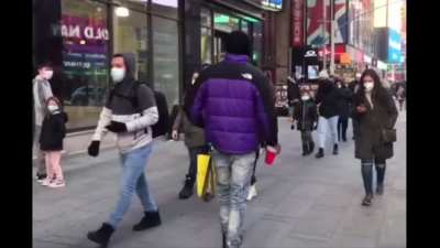 Woman meets the most confident drug dealer ever in NY