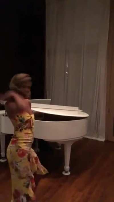 Dancing lady emoji