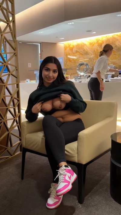I am horny 24x7 🫦👉🏻👈🏻