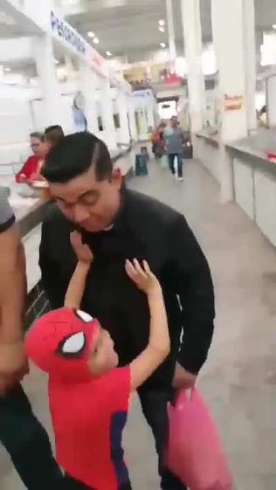 Hueles a mam&aacute;