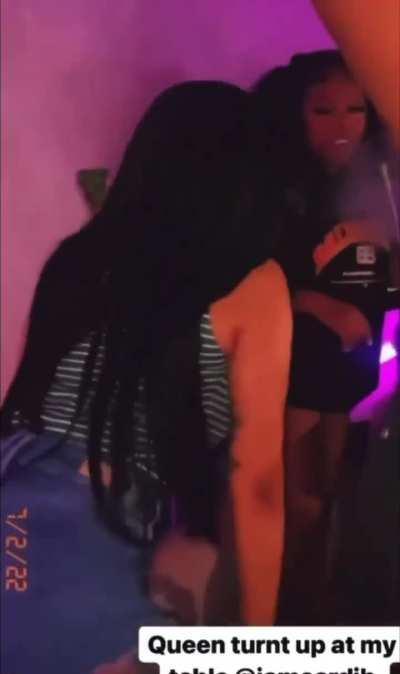 Cardi b twerk