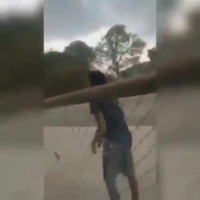 T&iacute;tulo tomou um raio