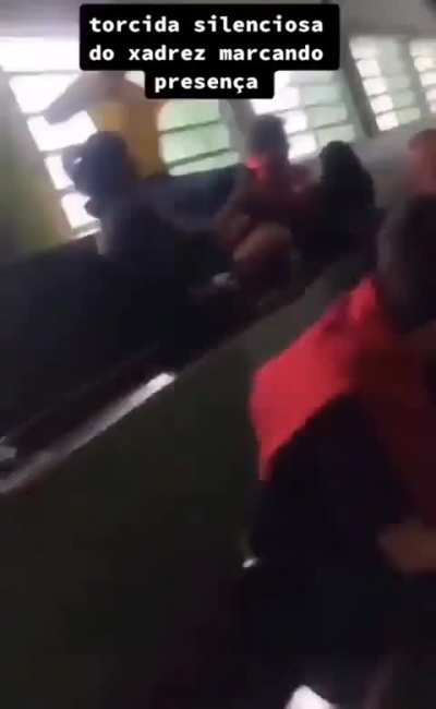 Torcida silenciosa