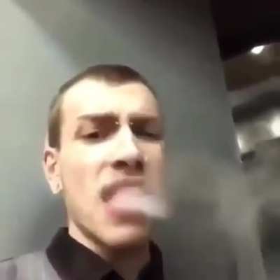 N&atilde;o fumem se n&atilde;o seu pipi vai cai :)