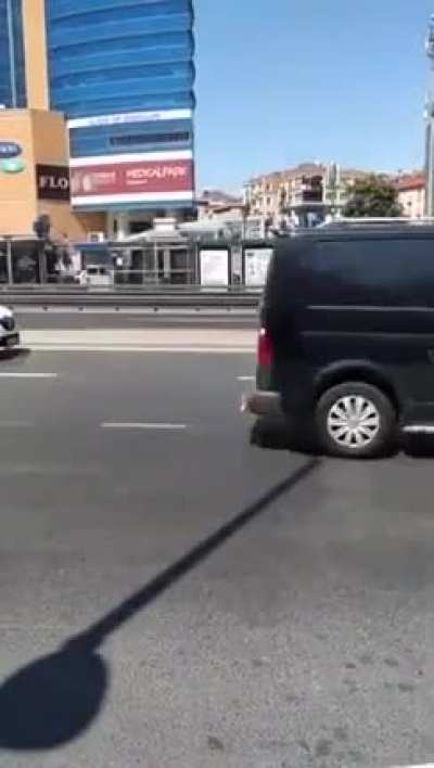 He performs Salah in the middle of the road