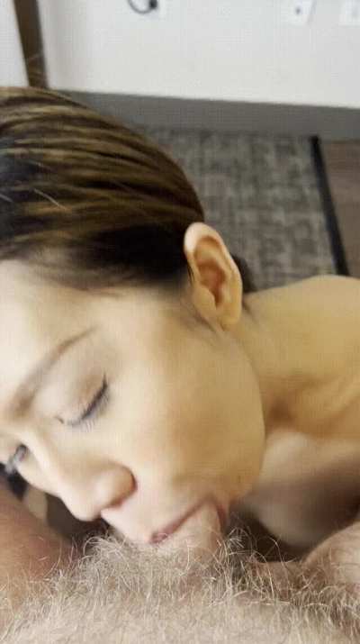 Small dicks deserve to get sucked right?
