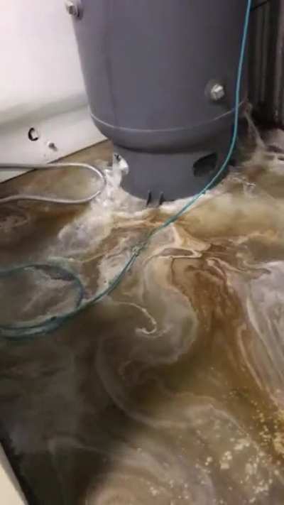 I hear we should drain our air tanks?