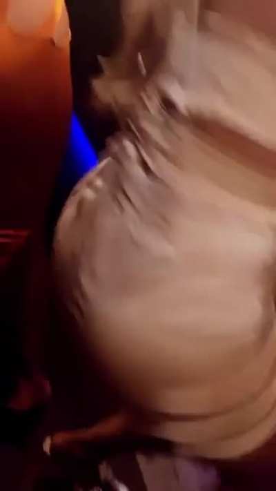 🤩