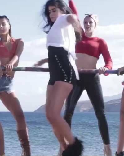 👅👅👅